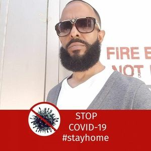 Meet your Posher, Jomo